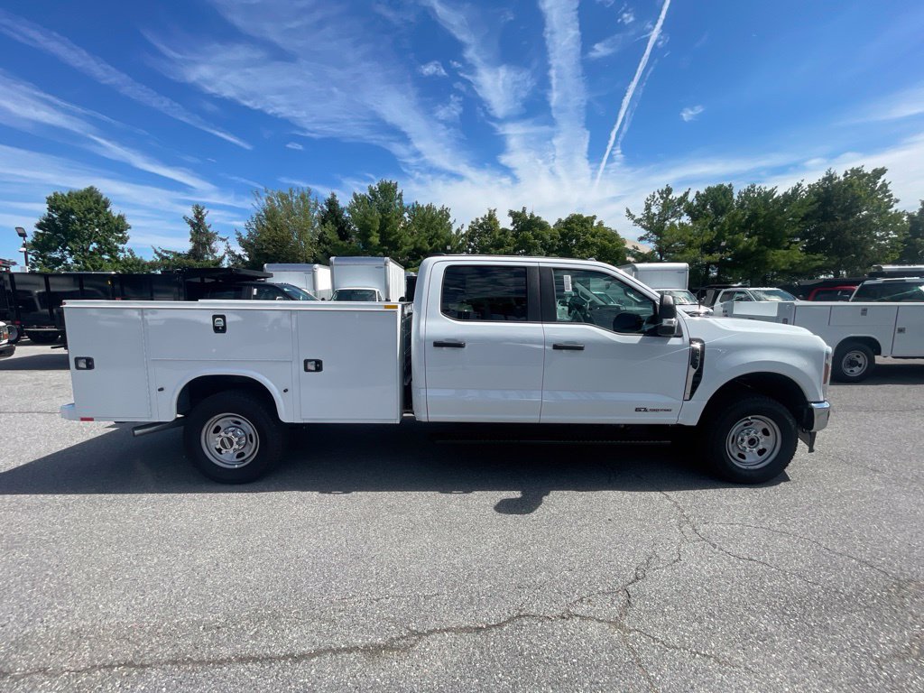 New 2026 Ford F-350SD XL Chassis
