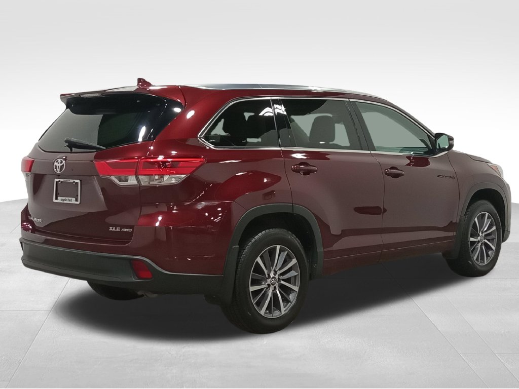 Used 2017 Toyota Highlander XLE SUV