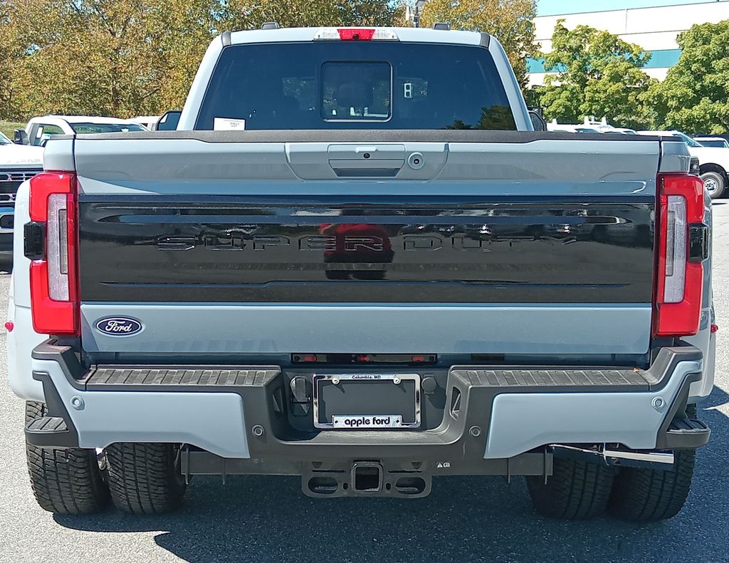 New 2027 Ford F-350SD Platinum Truck