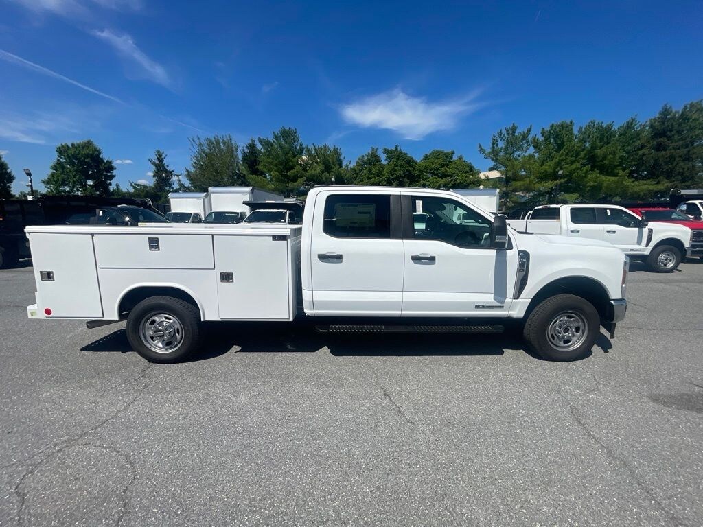 New 2026 Ford F-350SD XL Chassis