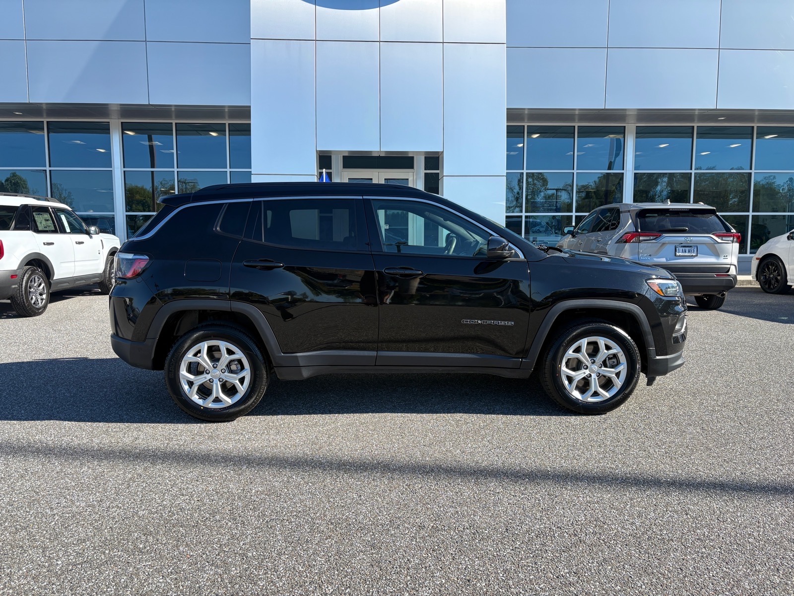 Certified 2024 Jeep Compass Latitude SUV