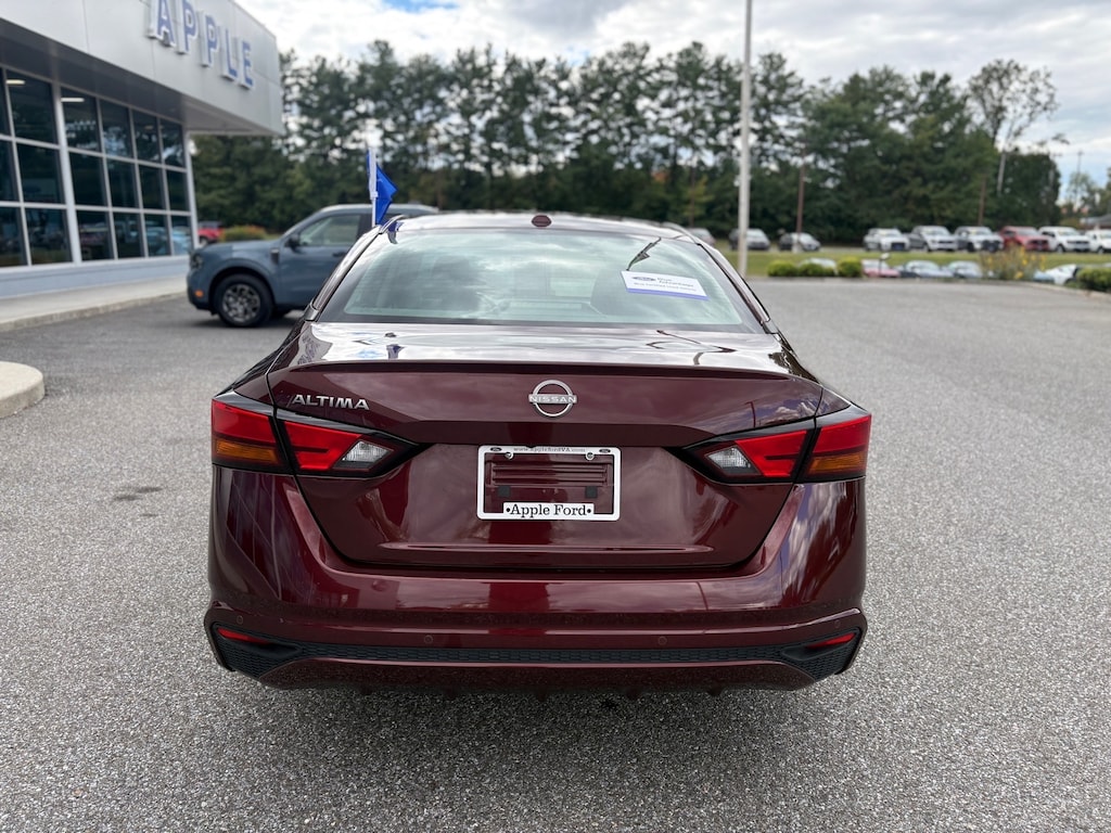Certified 2025 Nissan Altima 2.5 SV Sedan