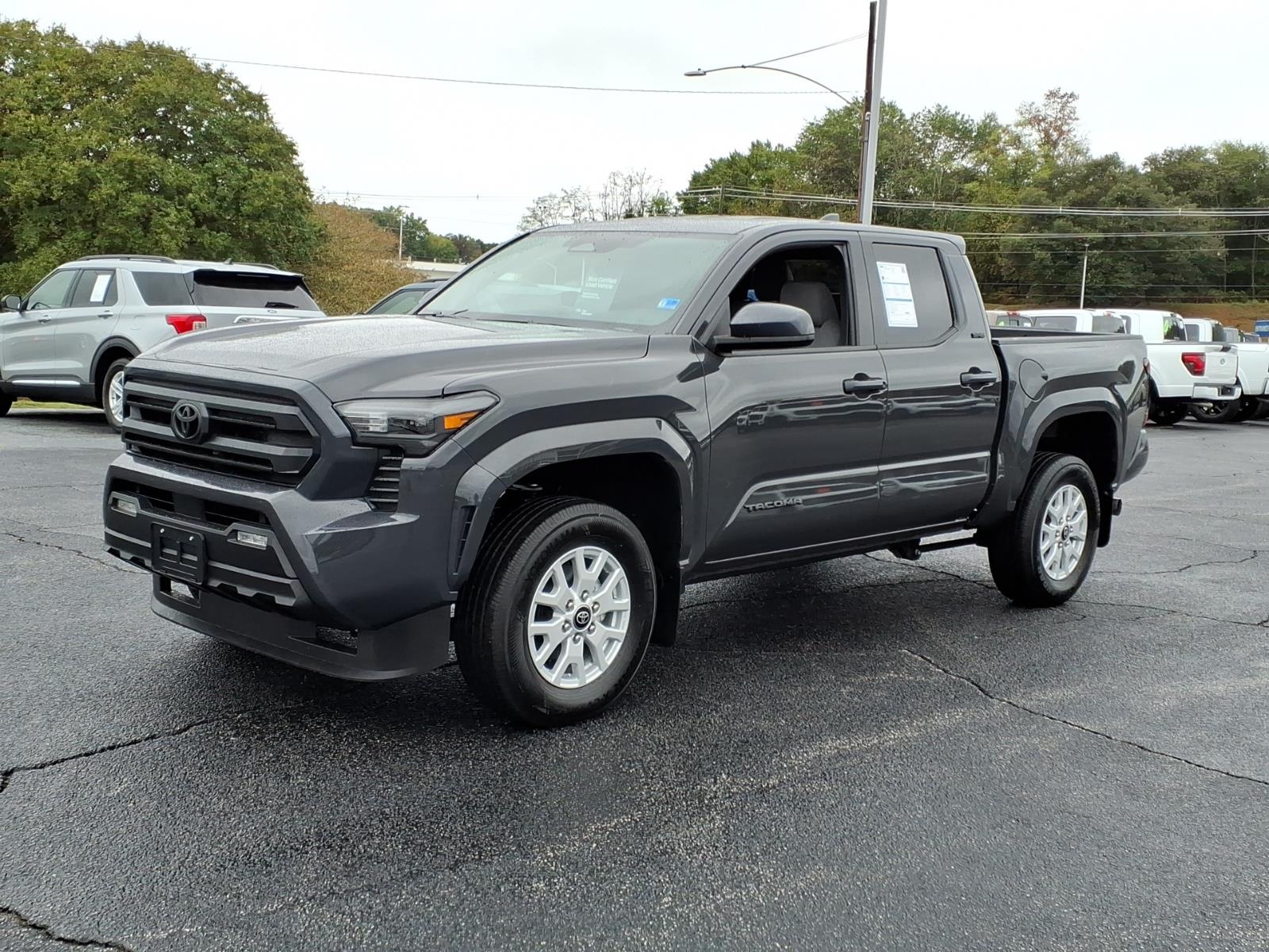 Certified 2025 Toyota Tacoma SR5 Double CAB 5 BED AT 4x4 SR5 Double Cab 5.0 ft SB
