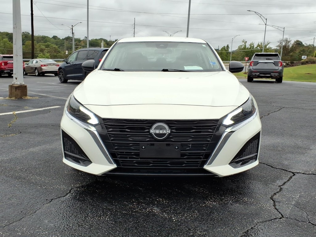 Certified 2025 Nissan Altima SV FWD 2.5 SV Sedan