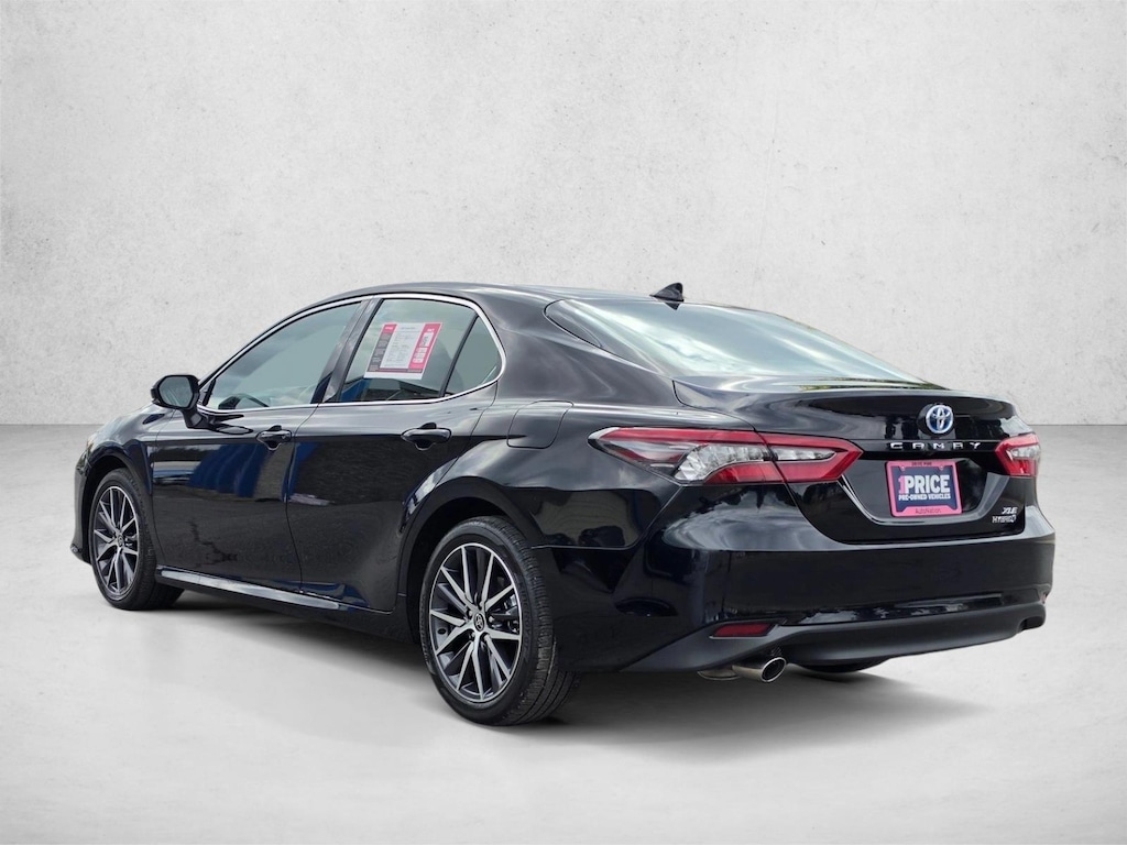 Used 2024 Toyota Camry Hybrid Hybrid XLE Sedan