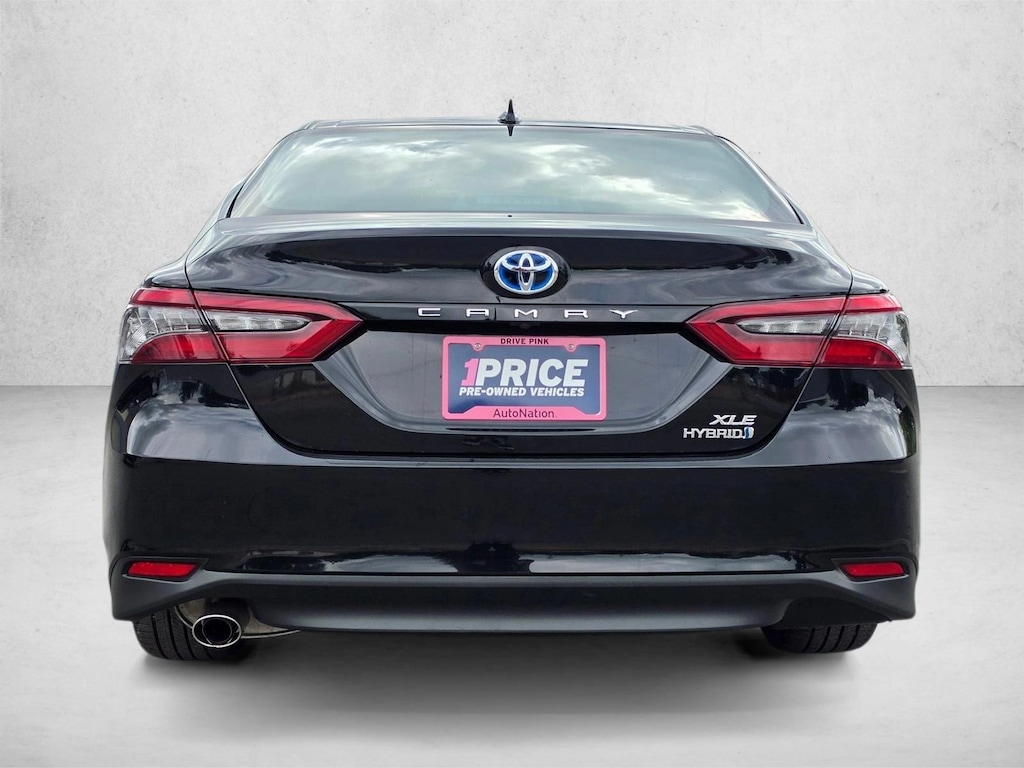 Used 2024 Toyota Camry Hybrid Hybrid XLE Sedan