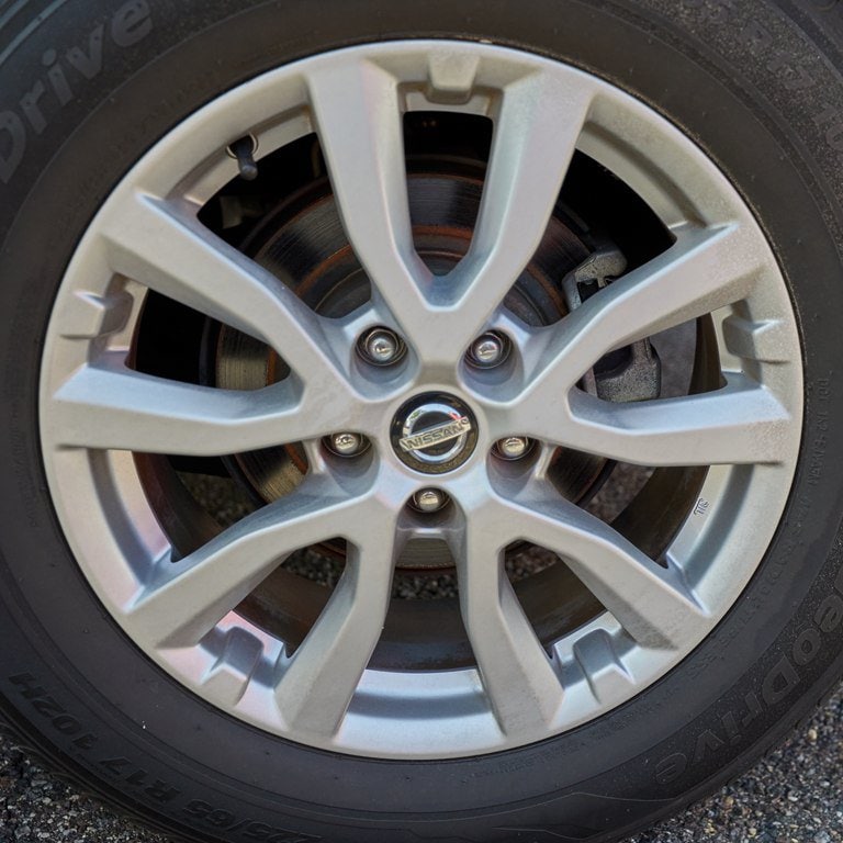 2017 Nissan Rogue SV - Photo 23