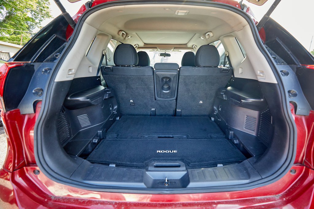 2017 Nissan Rogue SV - Photo 20