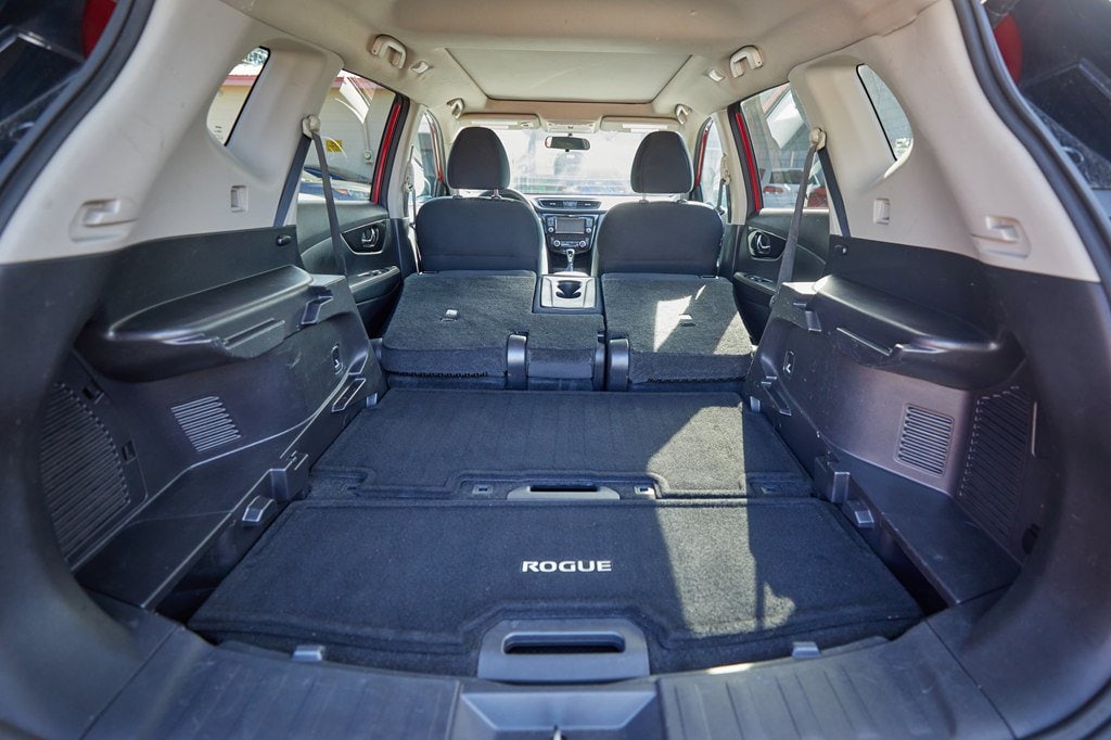 2017 Nissan Rogue SV - Photo 21