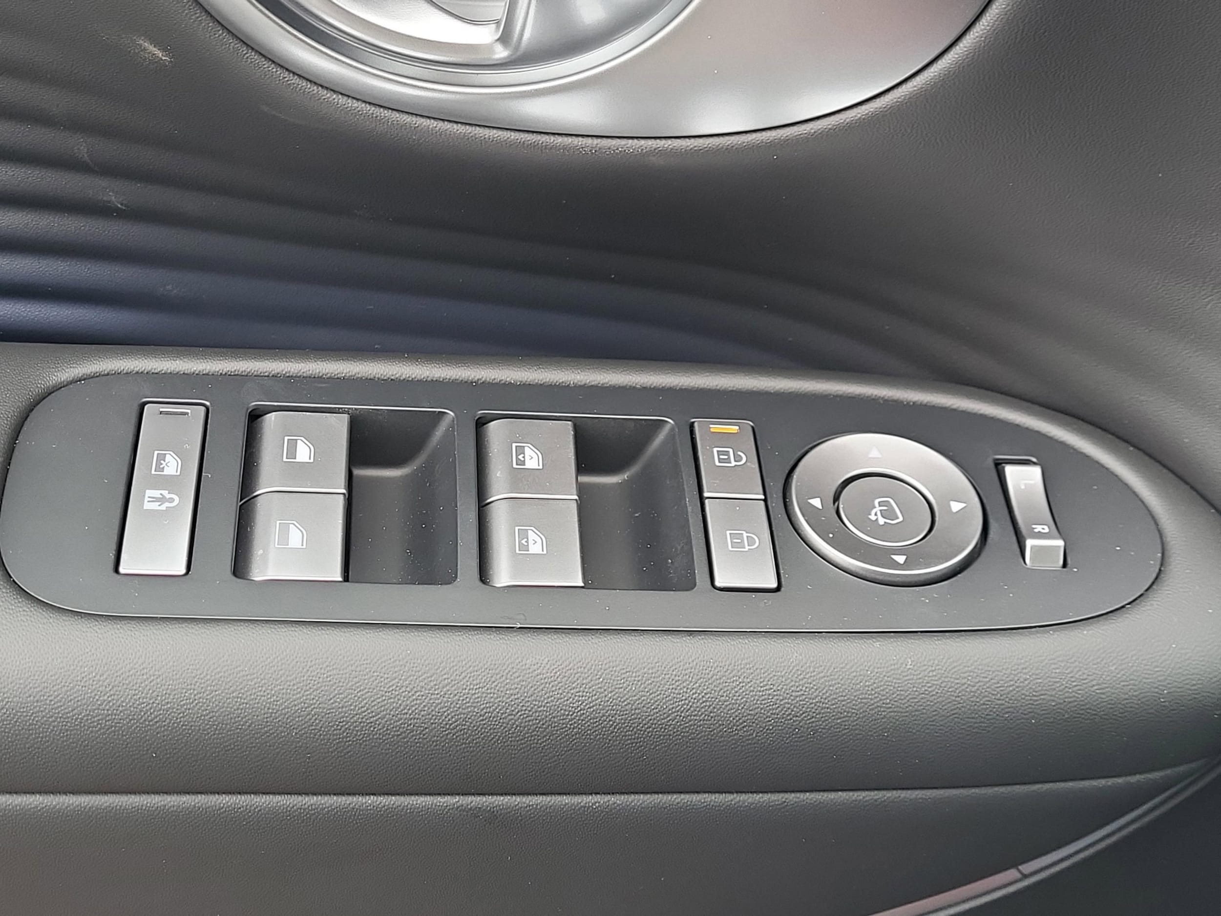 2026 Hyundai IONIQ 9 SEL - Photo 18