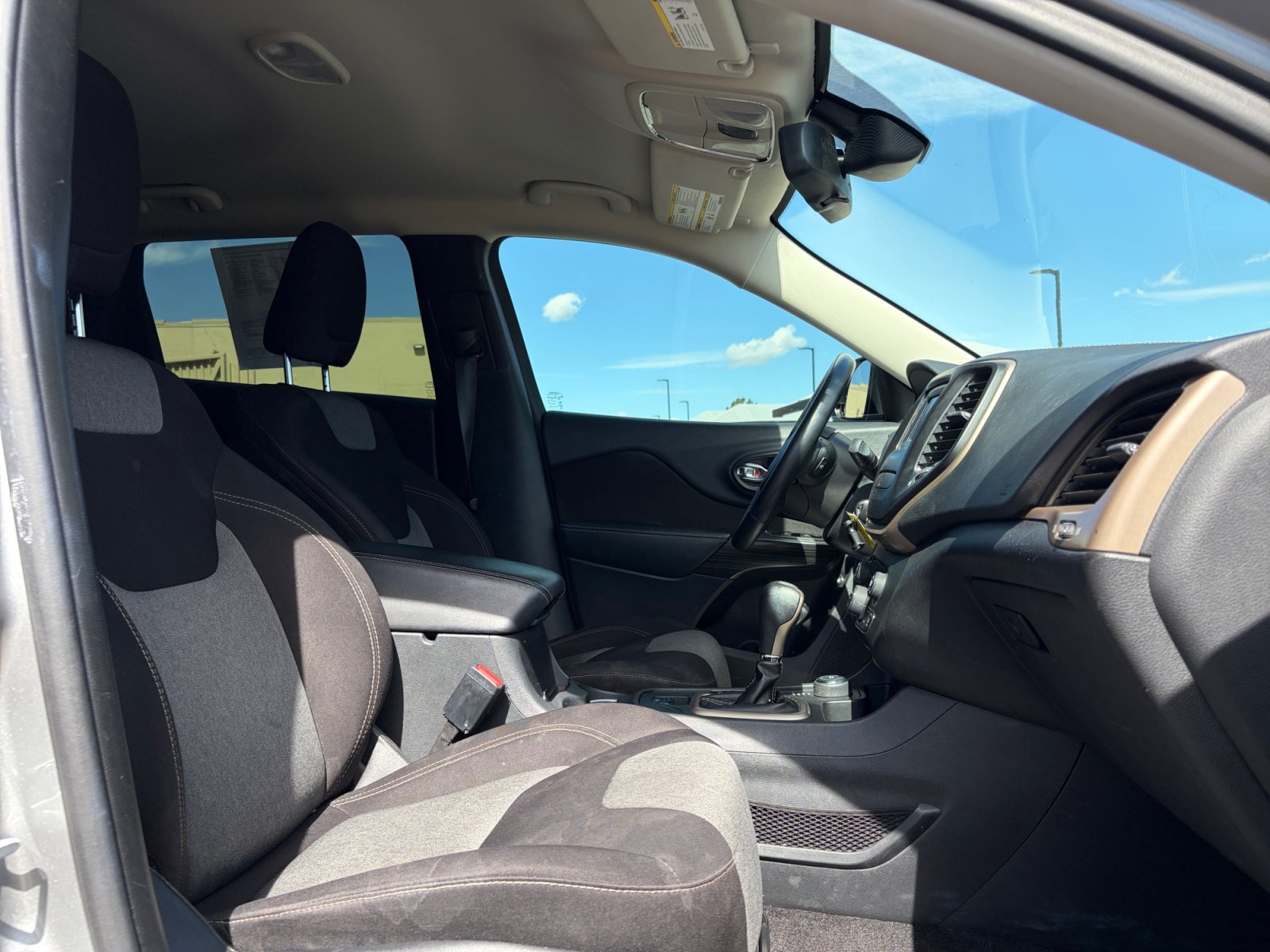 2016 Jeep Cherokee Sport - Photo 33