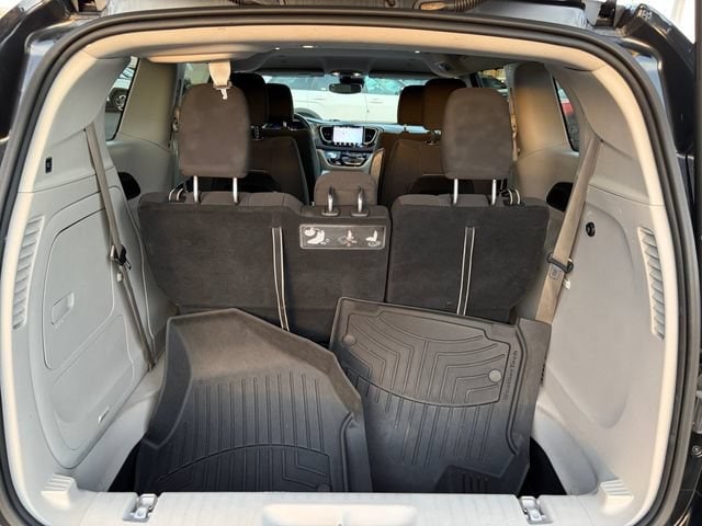 2021 Chrysler Pacifica Hybrid Touring - Photo 28