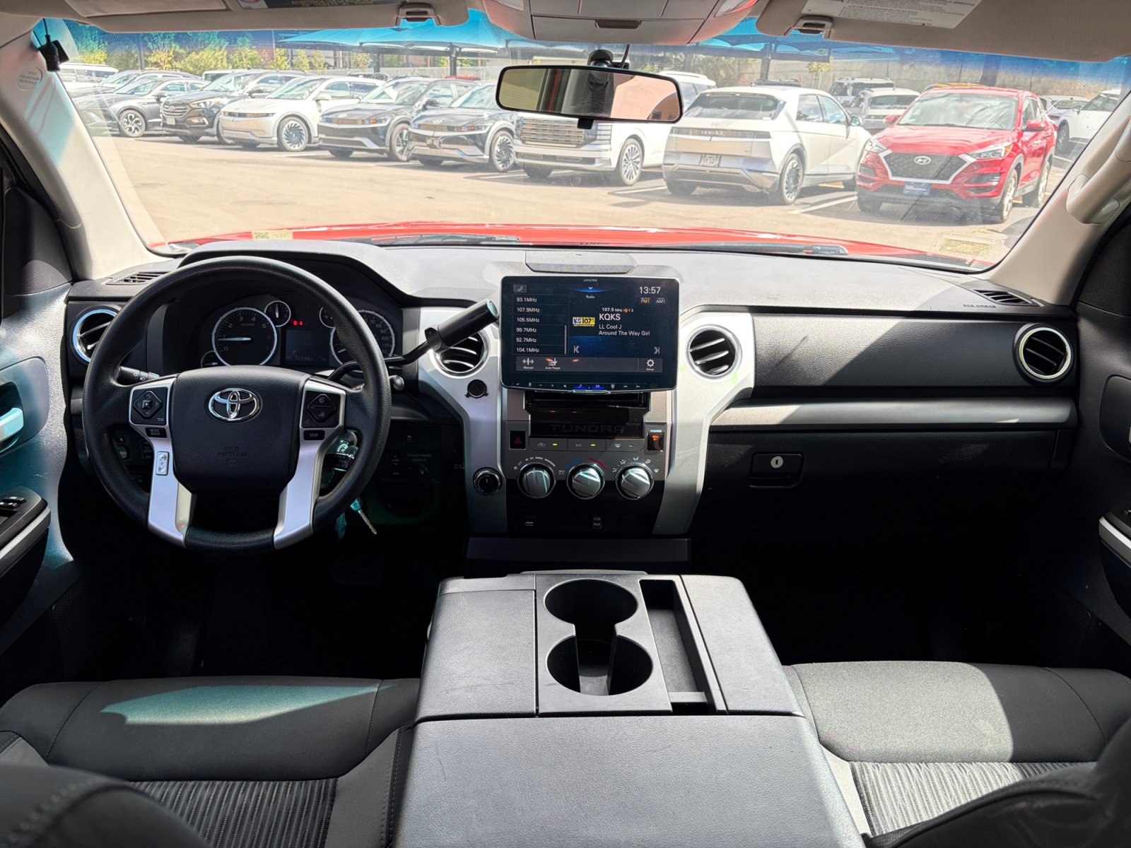 2016 Toyota Tundra SR5 - Photo 16