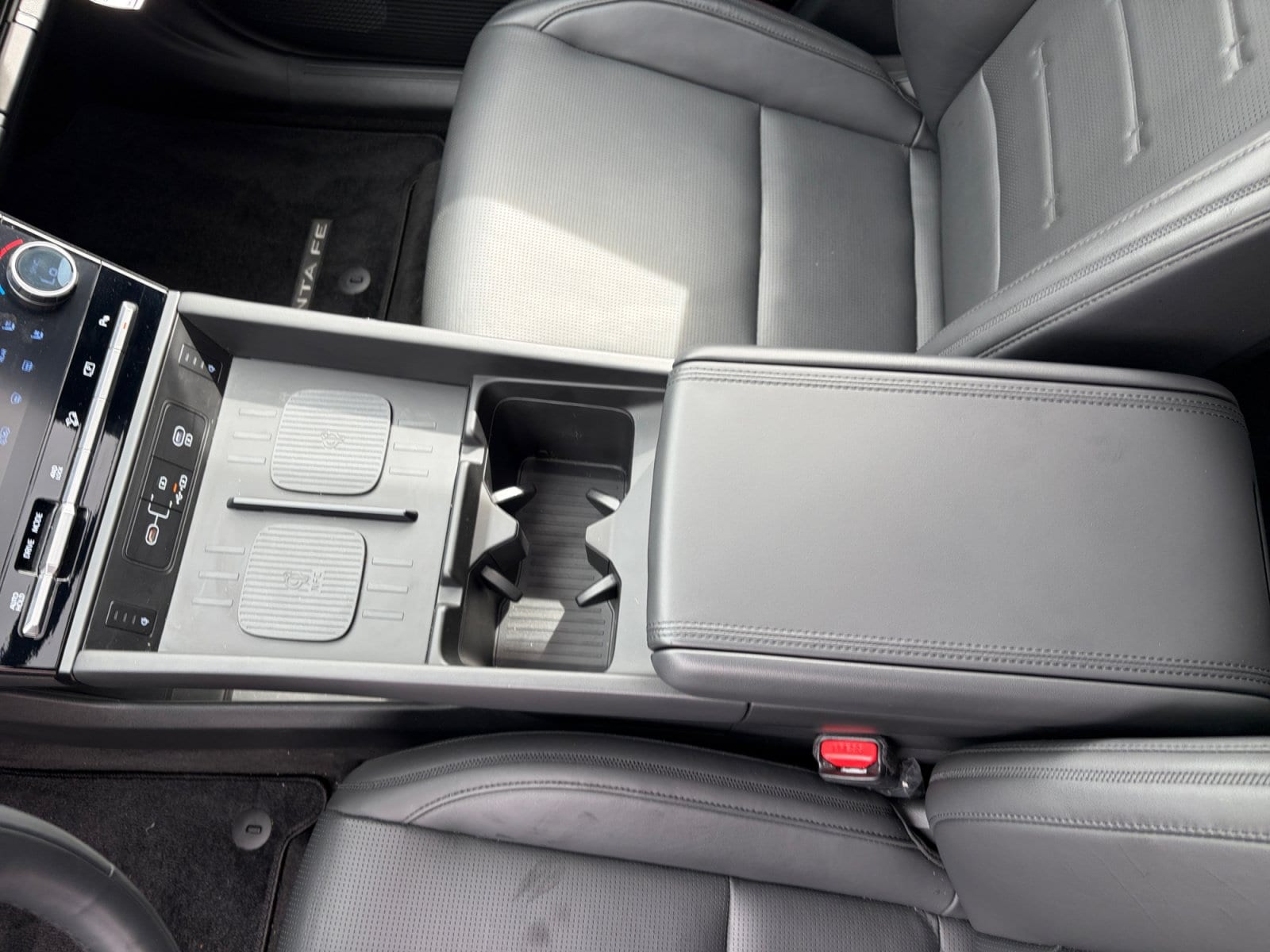 2026 Hyundai Santa Fe Calligraphy - Photo 16