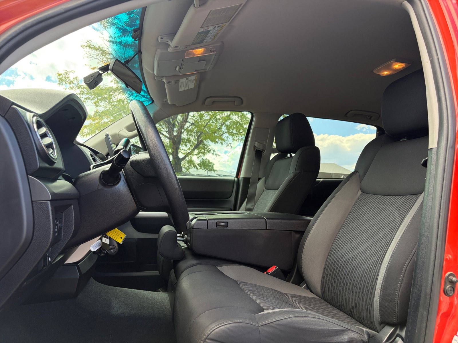 2016 Toyota Tundra SR5 - Photo 12