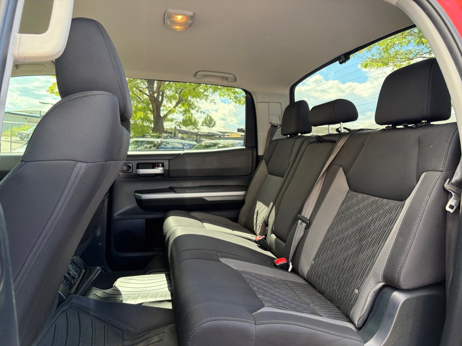 2016 Toyota Tundra SR5 - Photo 27