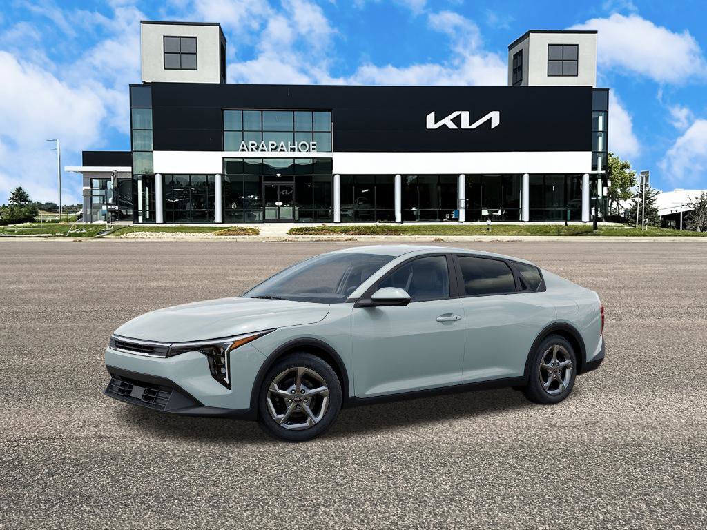 New 2026 Kia K4 LXS Sedan