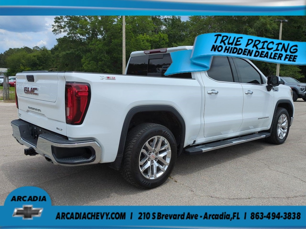 Used 2022 GMC Sierra 1500 Limited SLT 4WD Crew Cab 147 SLT