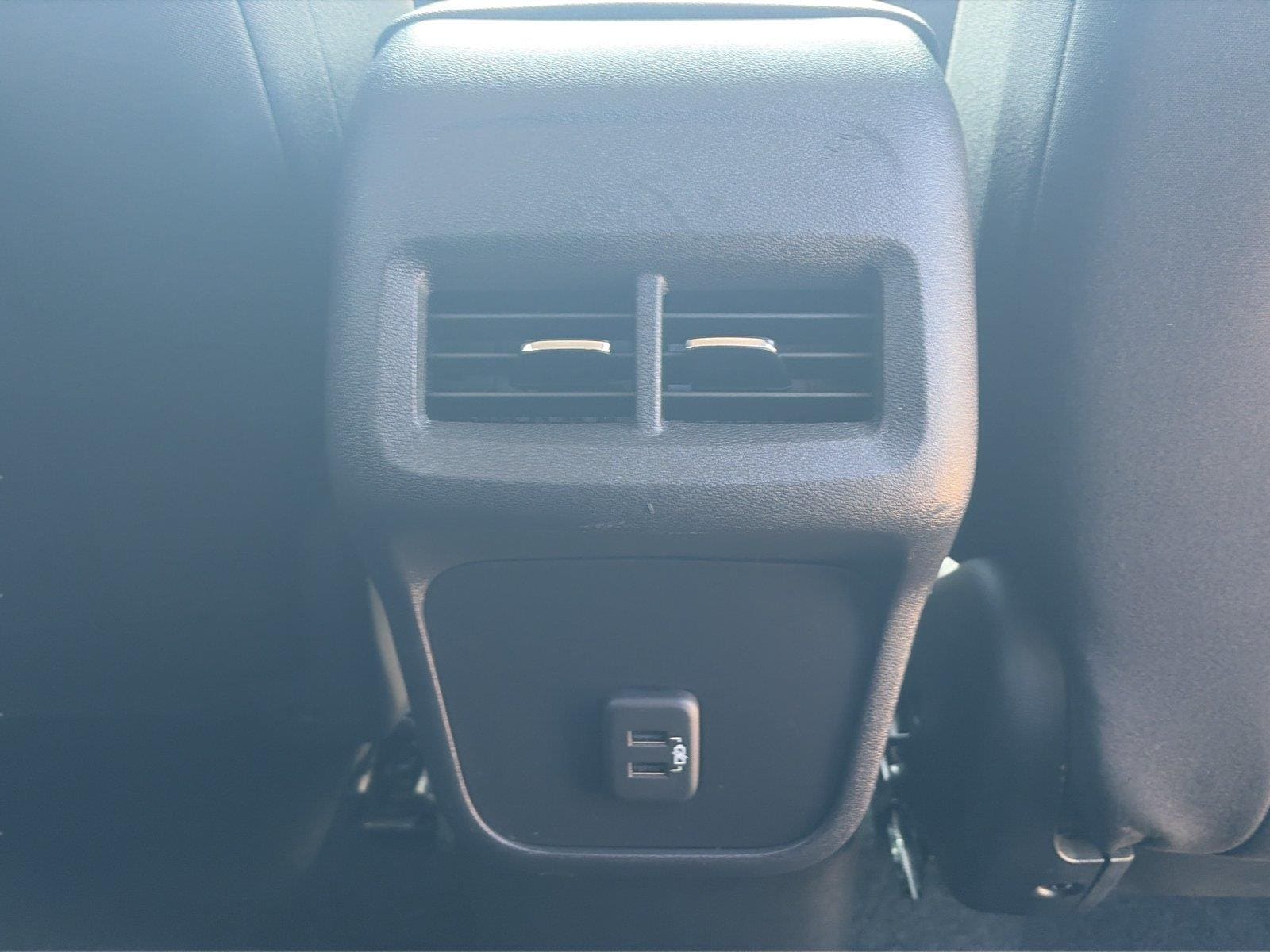 2024 Chevrolet Equinox LT - Photo 19
