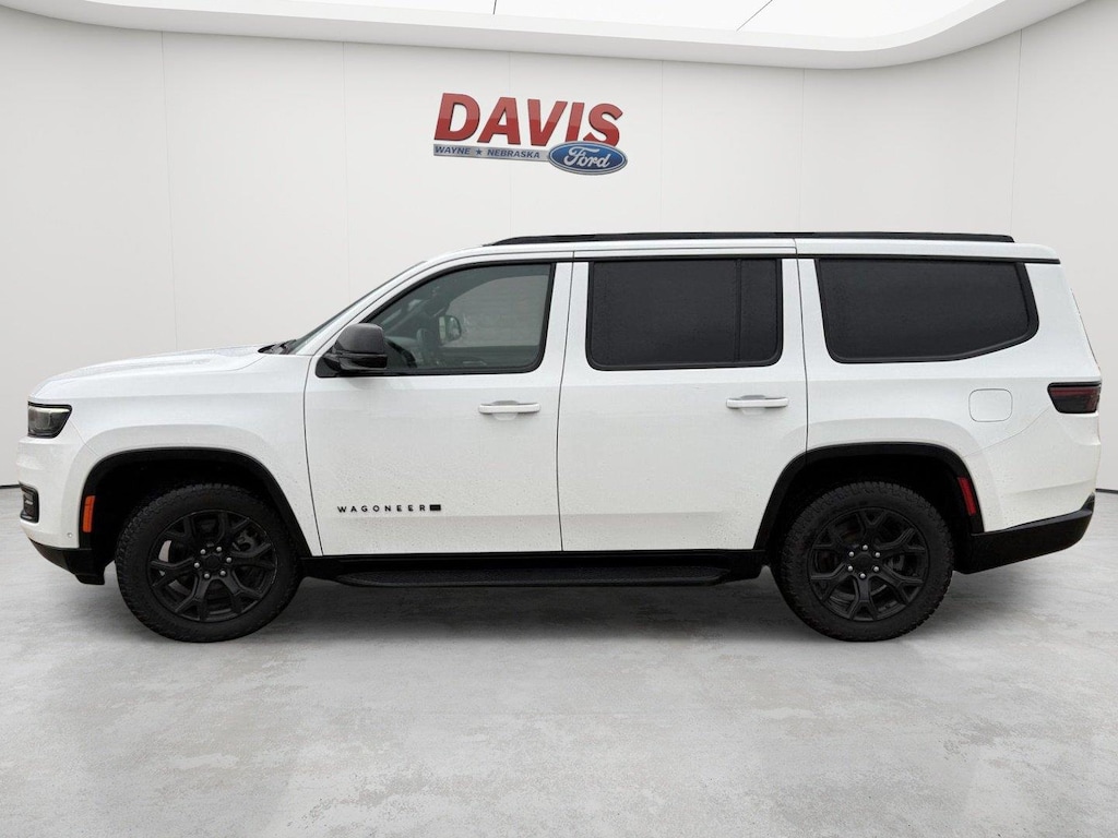 Used 2024 Jeep Wagoneer Series II Carbide SUV
