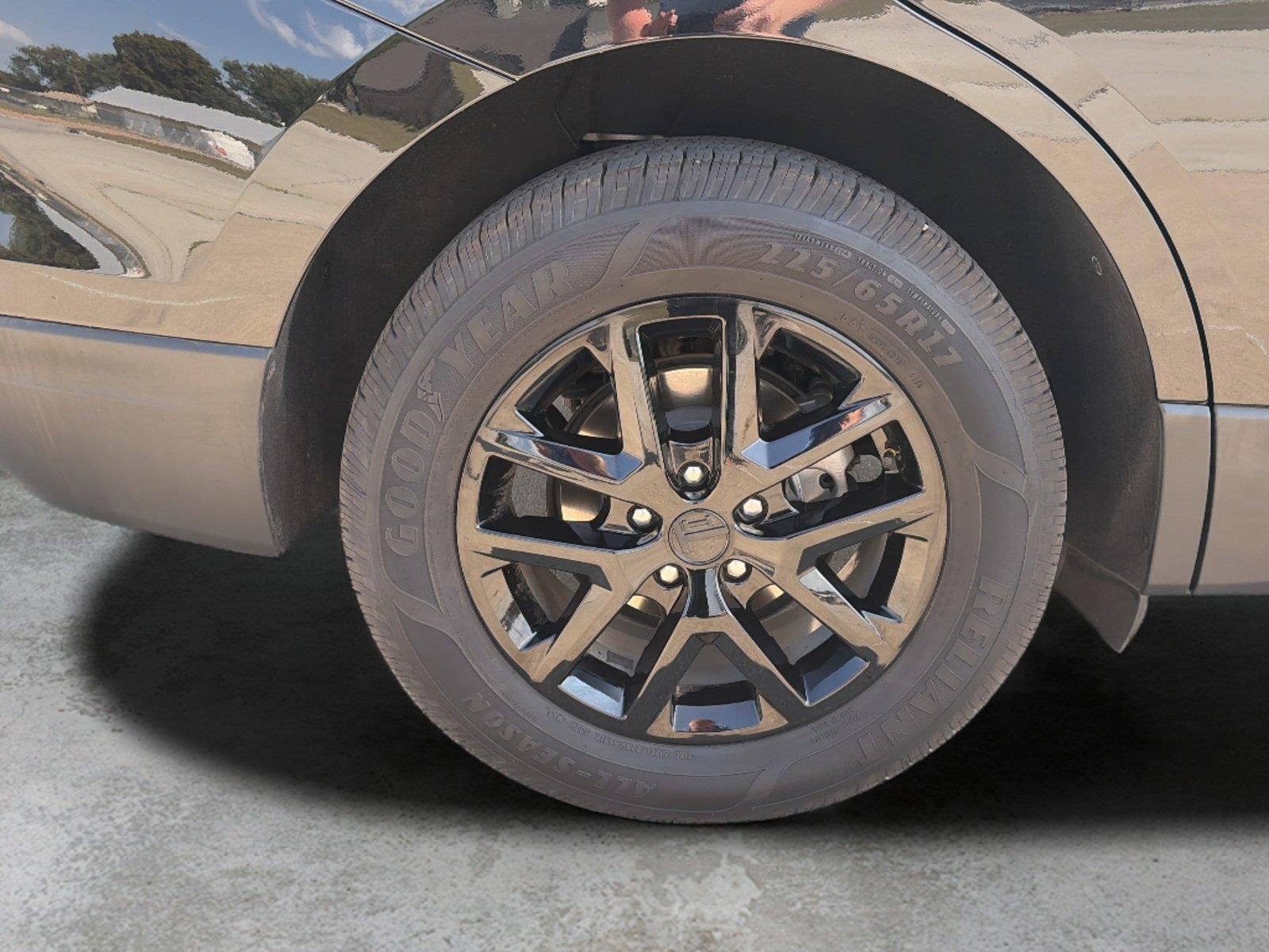 2024 Chevrolet Equinox LT - Photo 22