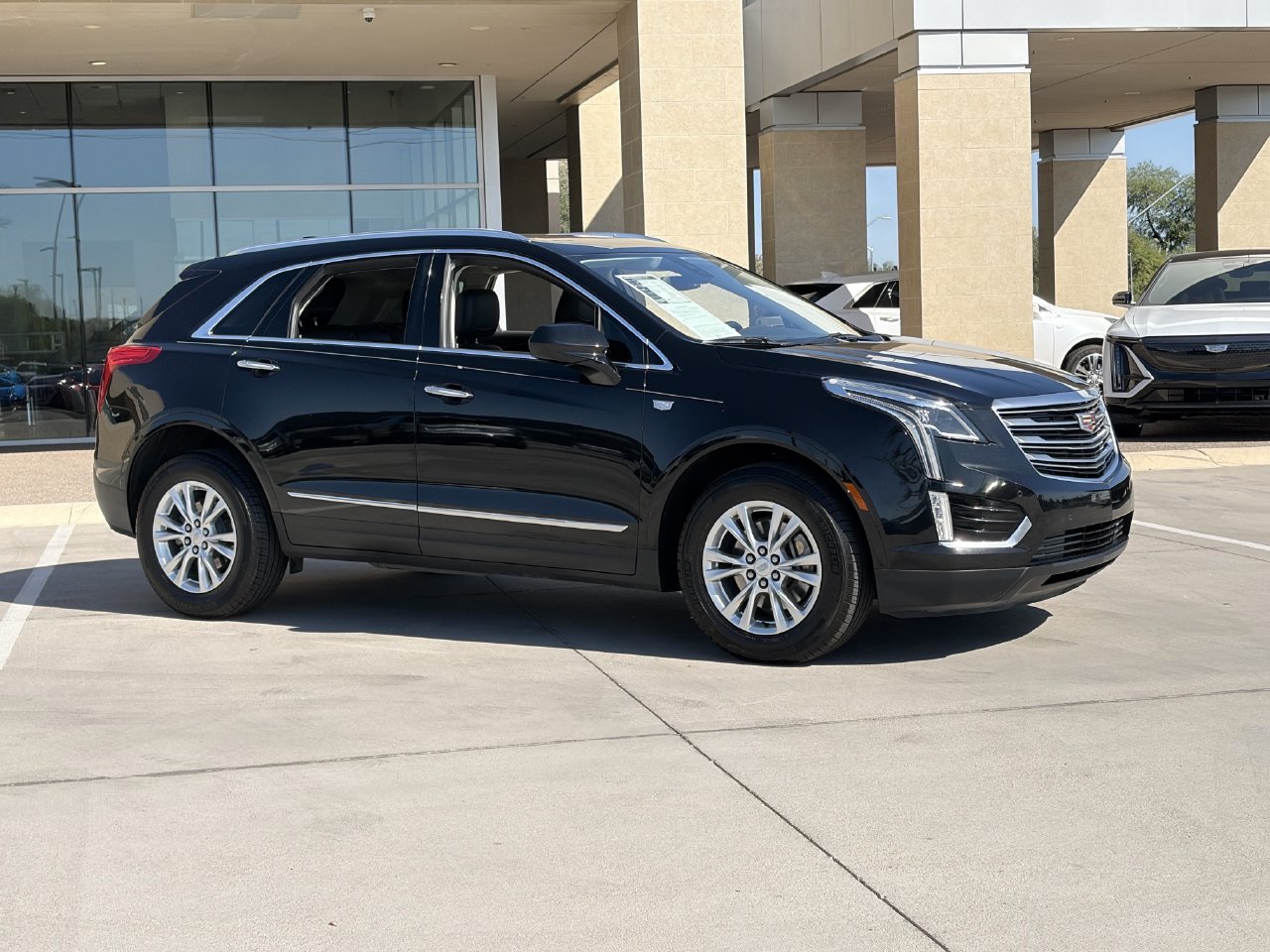 Used 2019 CADILLAC XT5 Premium Luxury FWD SUV