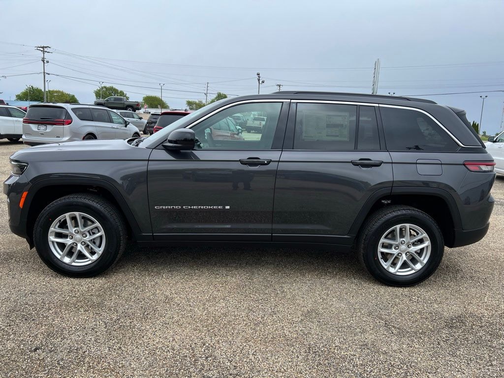 New 2026 Jeep Grand Cherokee Sport Utility
