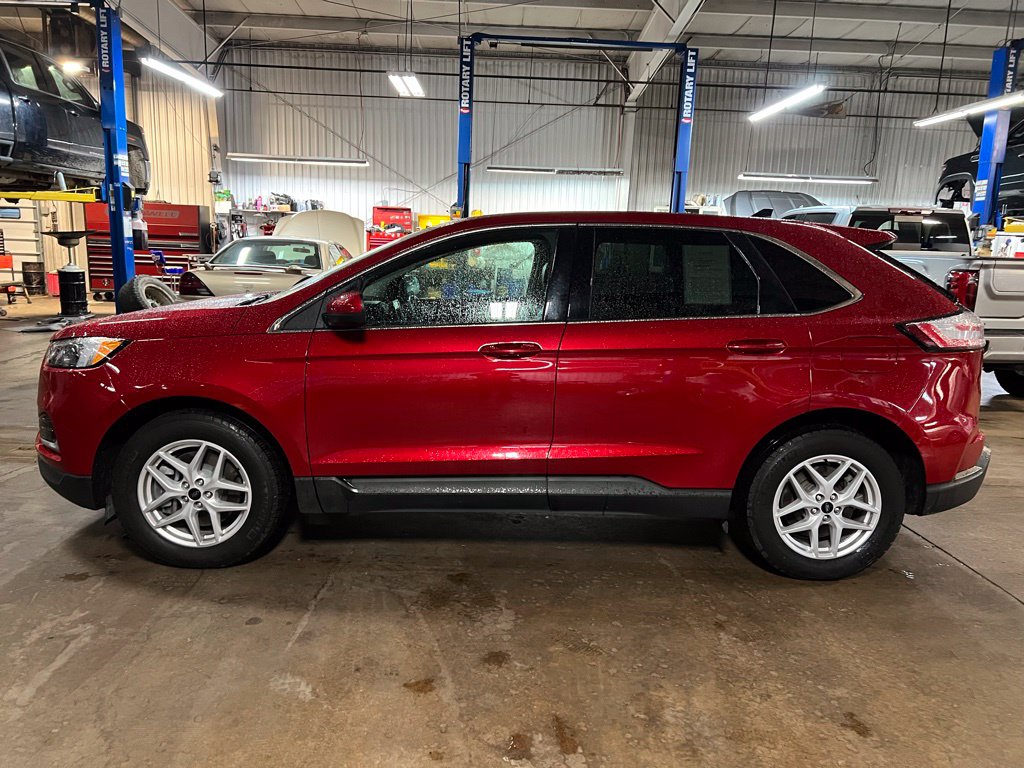 Used 2024 Ford Edge SEL SUV