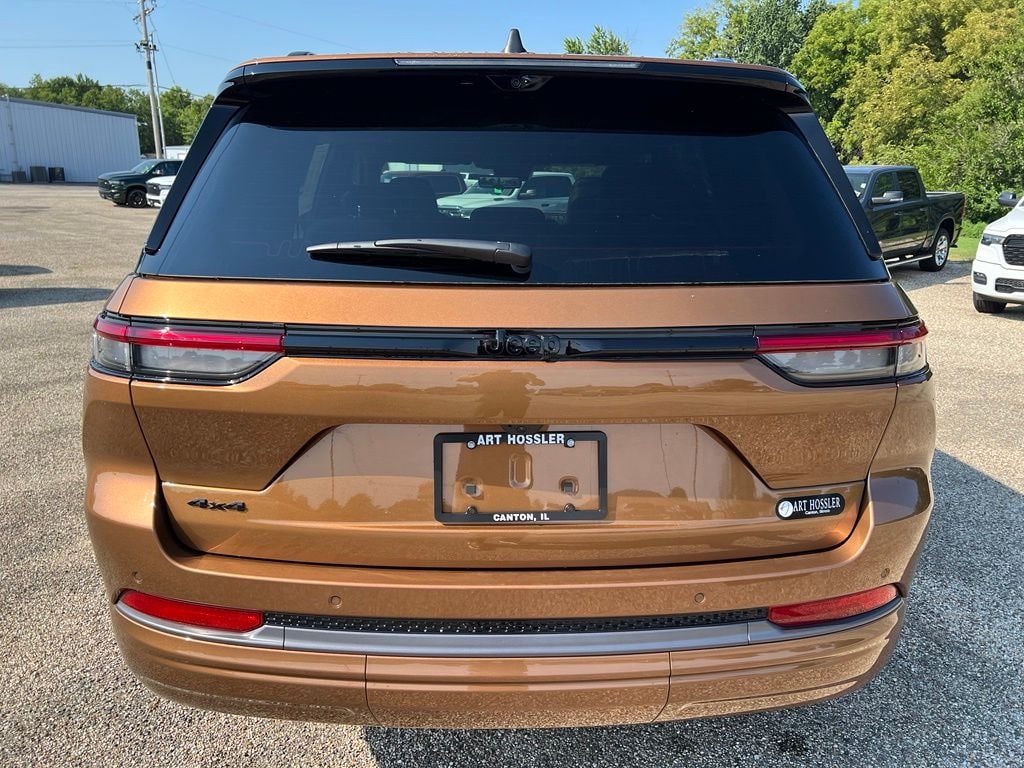 New 2027 Jeep Grand Cherokee Sport Utility