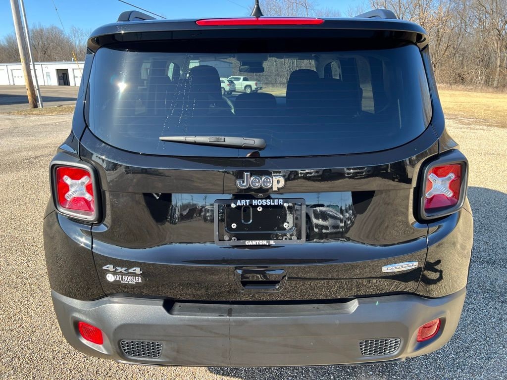 Used 2022 Jeep Renegade Latitude SUV