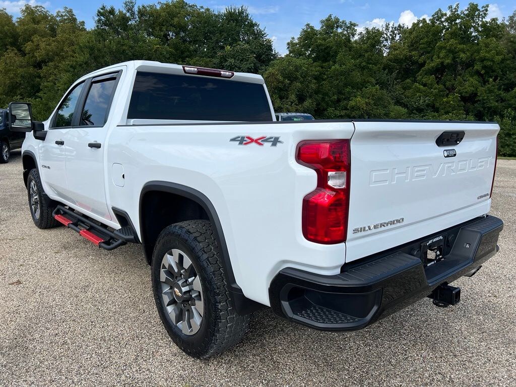 Used 2024 Chevrolet Silverado 2500 HD Custom Truck Crew Cab