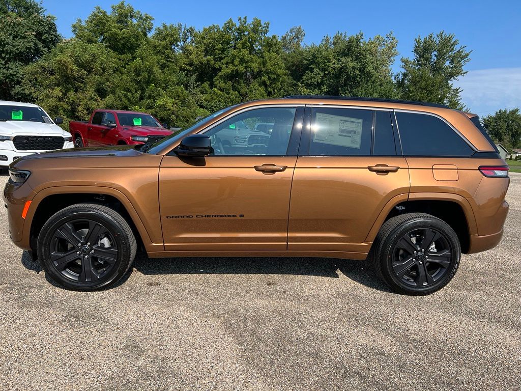 New 2027 Jeep Grand Cherokee Sport Utility