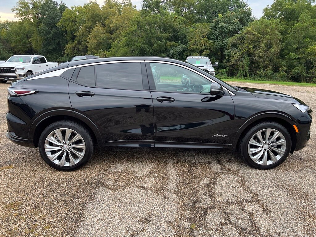 Used 2024 Buick Envista Avenir SUV