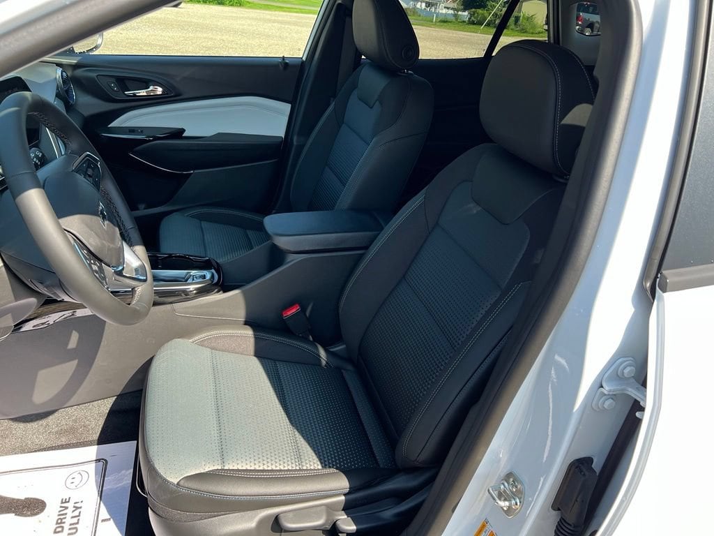 2026 Chevrolet Trax LT - Photo 27