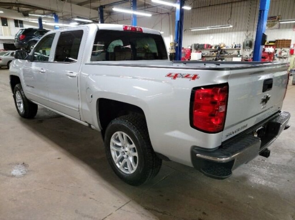 Used 2017 Chevrolet Silverado 1500 LT 4WD Crew Cab 143.5 LT w/1LT
