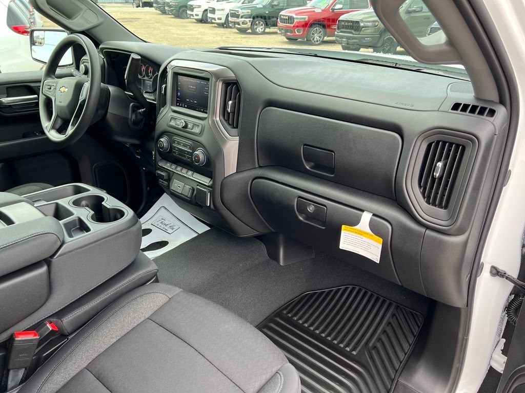 2026 Chevrolet Silverado 1500 Custom - Photo 11