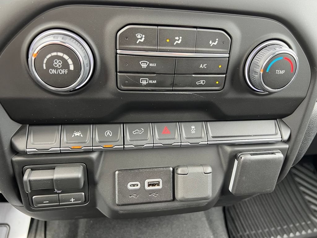 2026 Chevrolet Silverado 1500 Custom - Photo 35