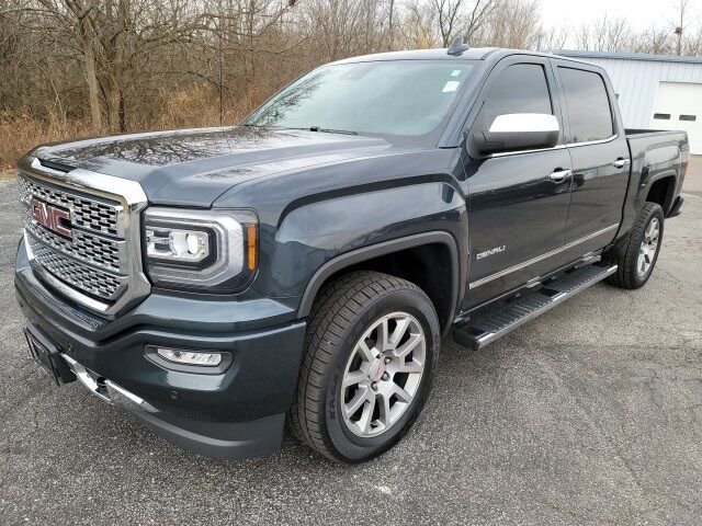 Used 2017 GMC Sierra 1500 Denali 4WD Crew Cab 143.5 Denali