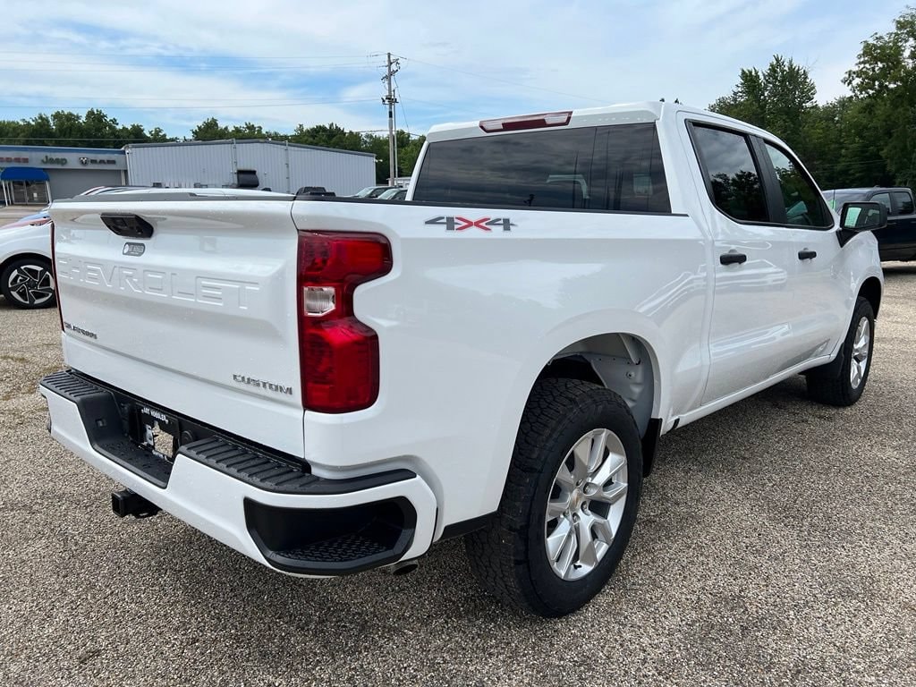 2026 Chevrolet Silverado 1500 Custom - Photo 3