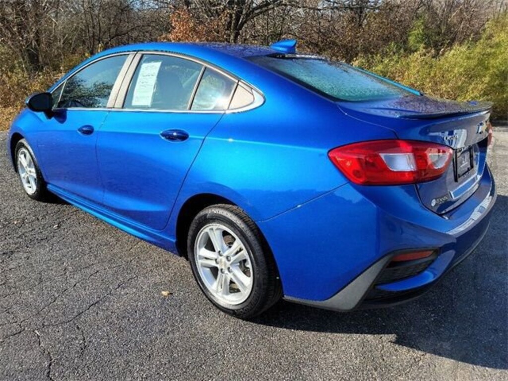 Used 2017 Chevrolet Cruze LT Sedan