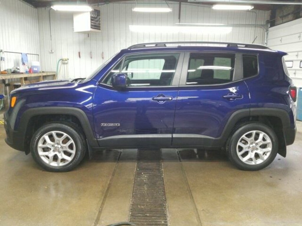 Used 2016 Jeep Renegade Latitude 4WD Latitude