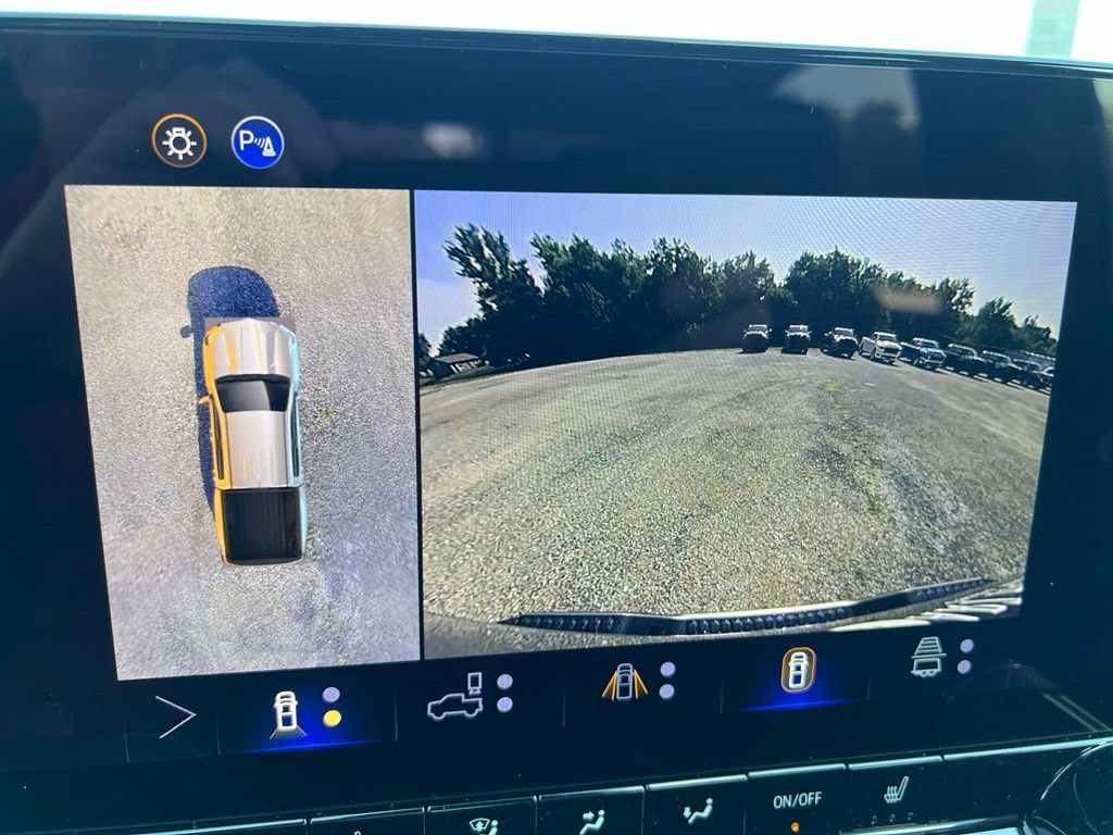 2026 Chevrolet Colorado LT - Photo 31