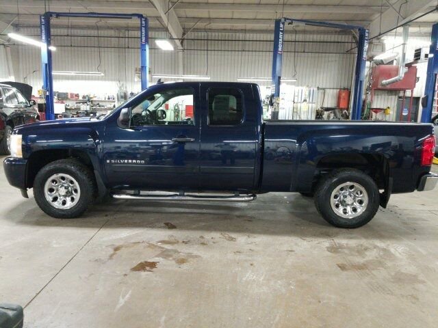 Used 2007 Chevrolet Silverado 1500 LT w/1LT 2WD Ext Cab 143.5 LT w/1LT