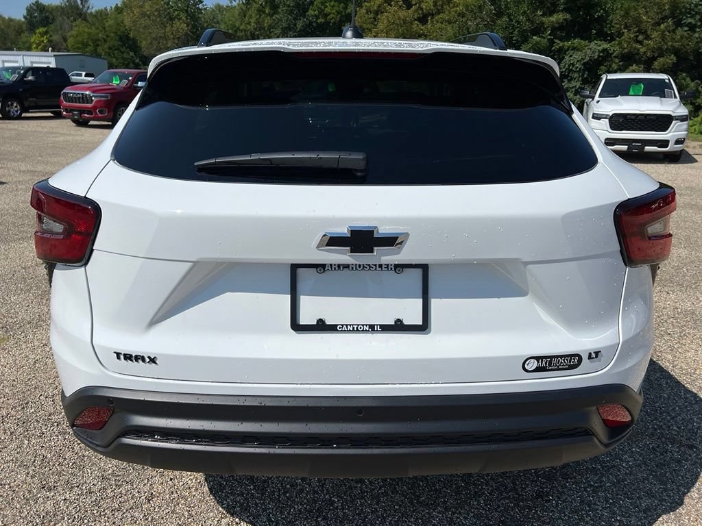 2026 Chevrolet Trax LT - Photo 6