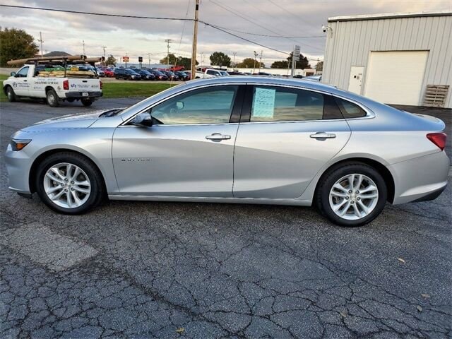 1G1ZD5ST6JF175120