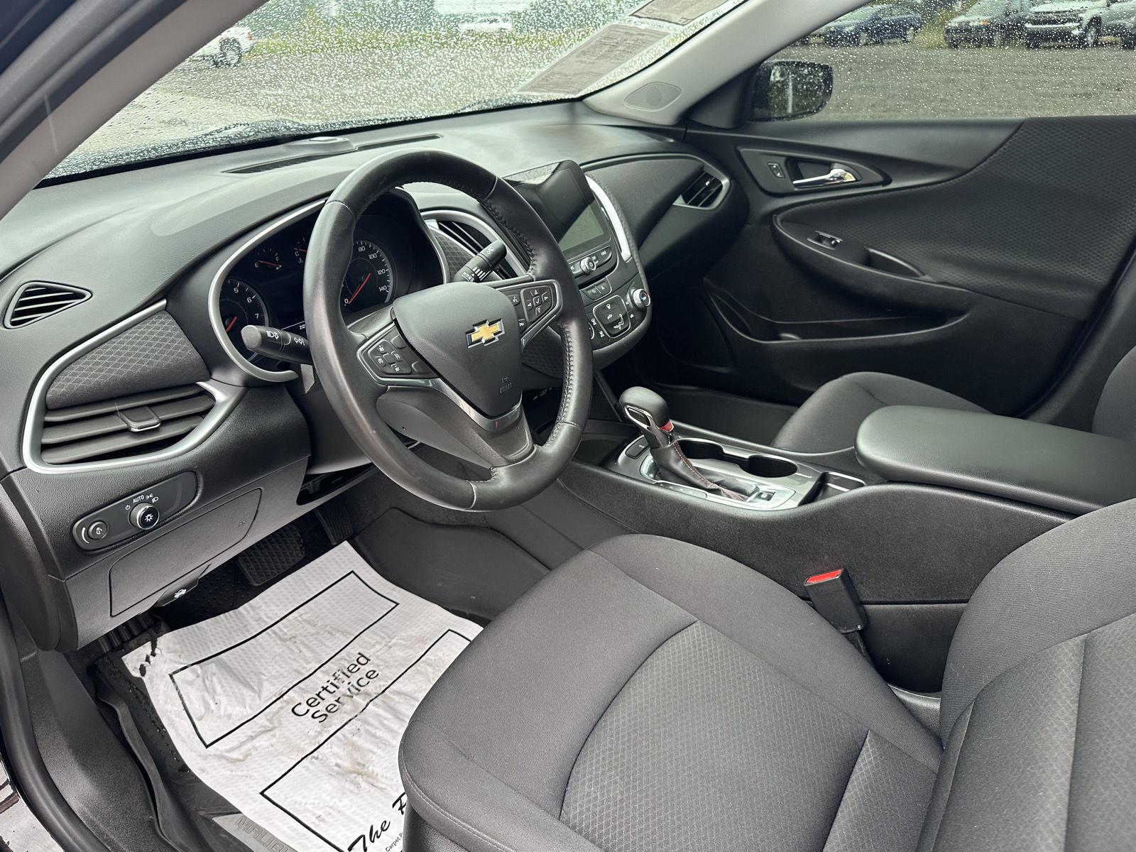 2022 Chevrolet Malibu RS - Photo 36