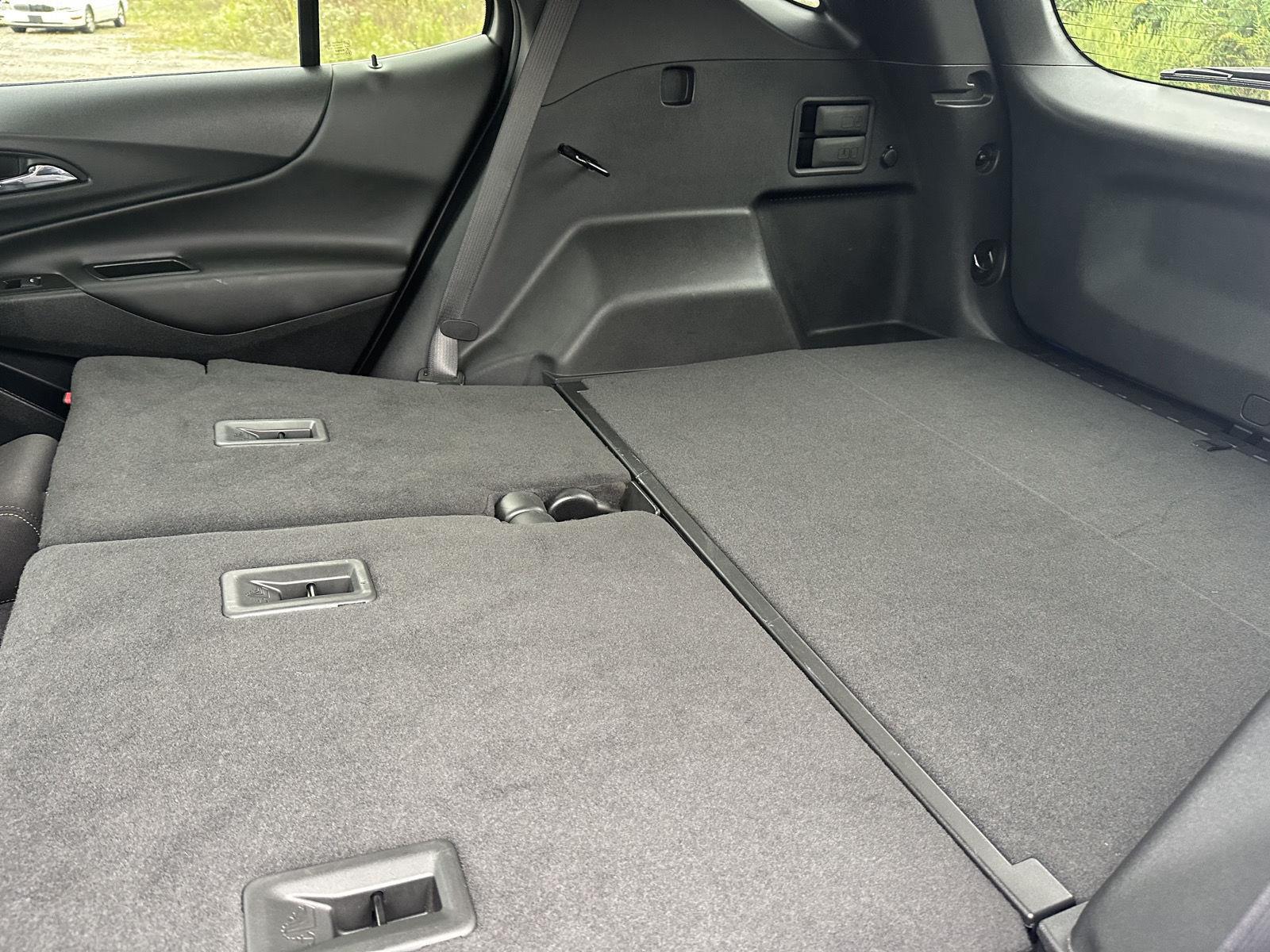 2024 Chevrolet Equinox LT - Photo 30
