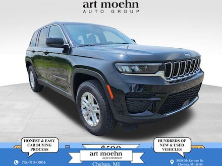 2023 Jeep Grand Cherokee Laredo SUV