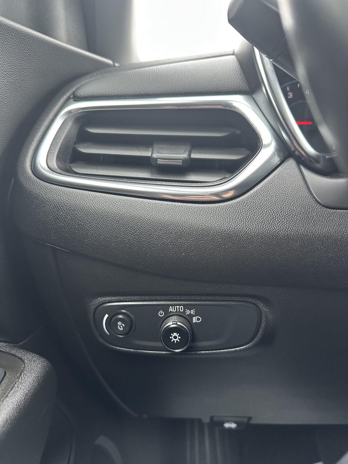 2024 Chevrolet Equinox LT - Photo 49