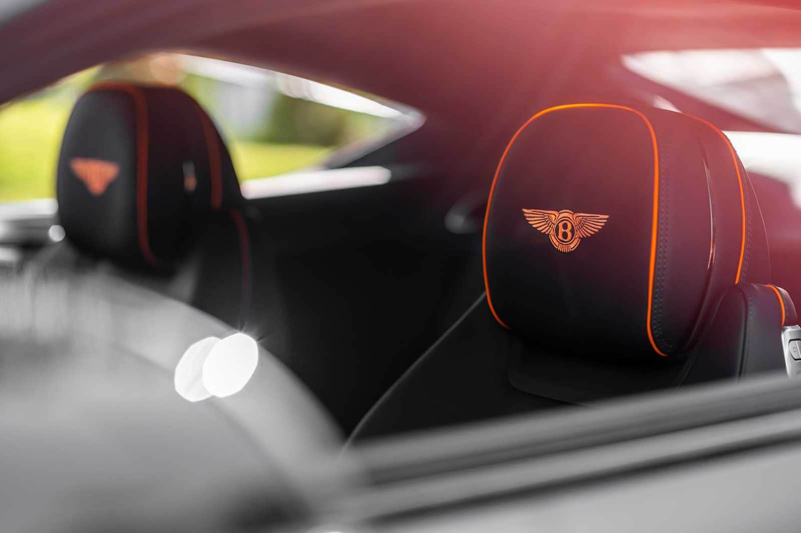 2025 Bentley Continental GT Black Edition - Photo 23